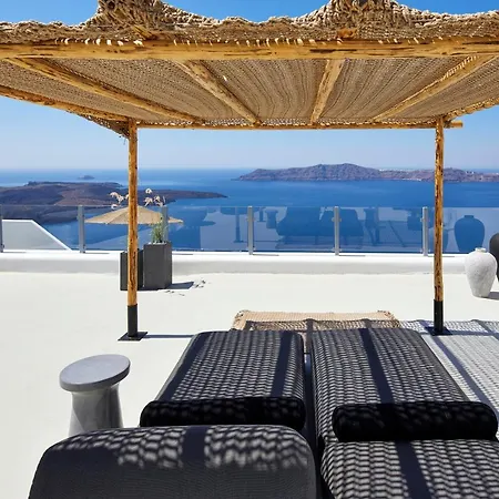U & Me Hotel Fira (Santorini)