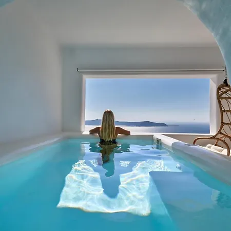 U & Me * Fira (Santorini)